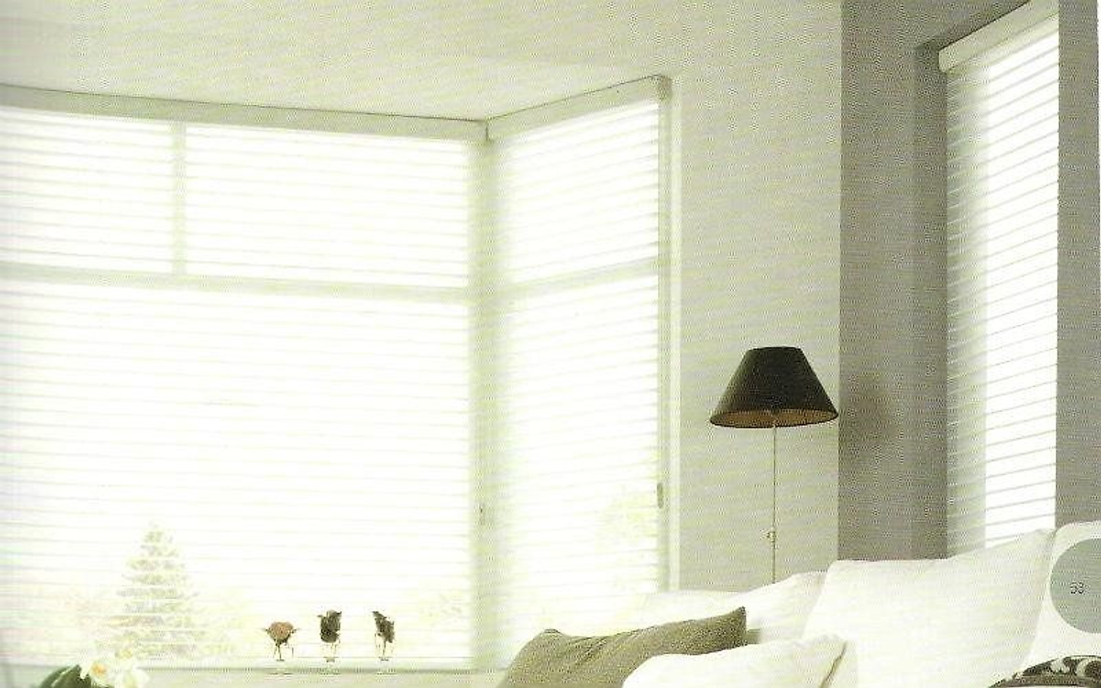 Tende moderne realizzate su misura dalla Tappezzeria Le Parisien a Roma